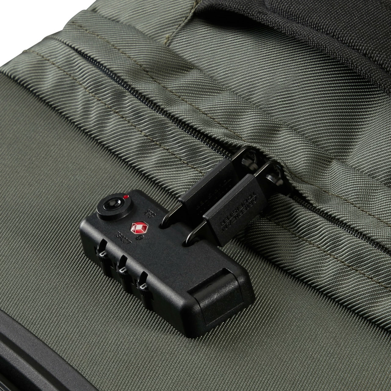 American Tourister Urban Track Wheeled Duffle L - 79cm 22 American Tourister Urban Track Wheeled Duffle L - 79cm - Image 20