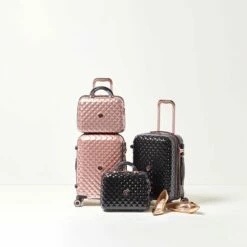 IT Luggage Glitzy - Vanity Case (Metallic Rose Gold) 21 IT Luggage Glitzy - Vanity Case (Metallic Rose Gold) -Suitcase Sales 2024 16 5fc22ec7 22e8 49bc a7d6 8809b00144d6