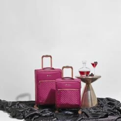 IT Luggage Bewitching - Cabin (Purple Potion) -Suitcase Sales 2024 20 4fc7a9dd 5db7 4c71 a18c e078b390b6cf