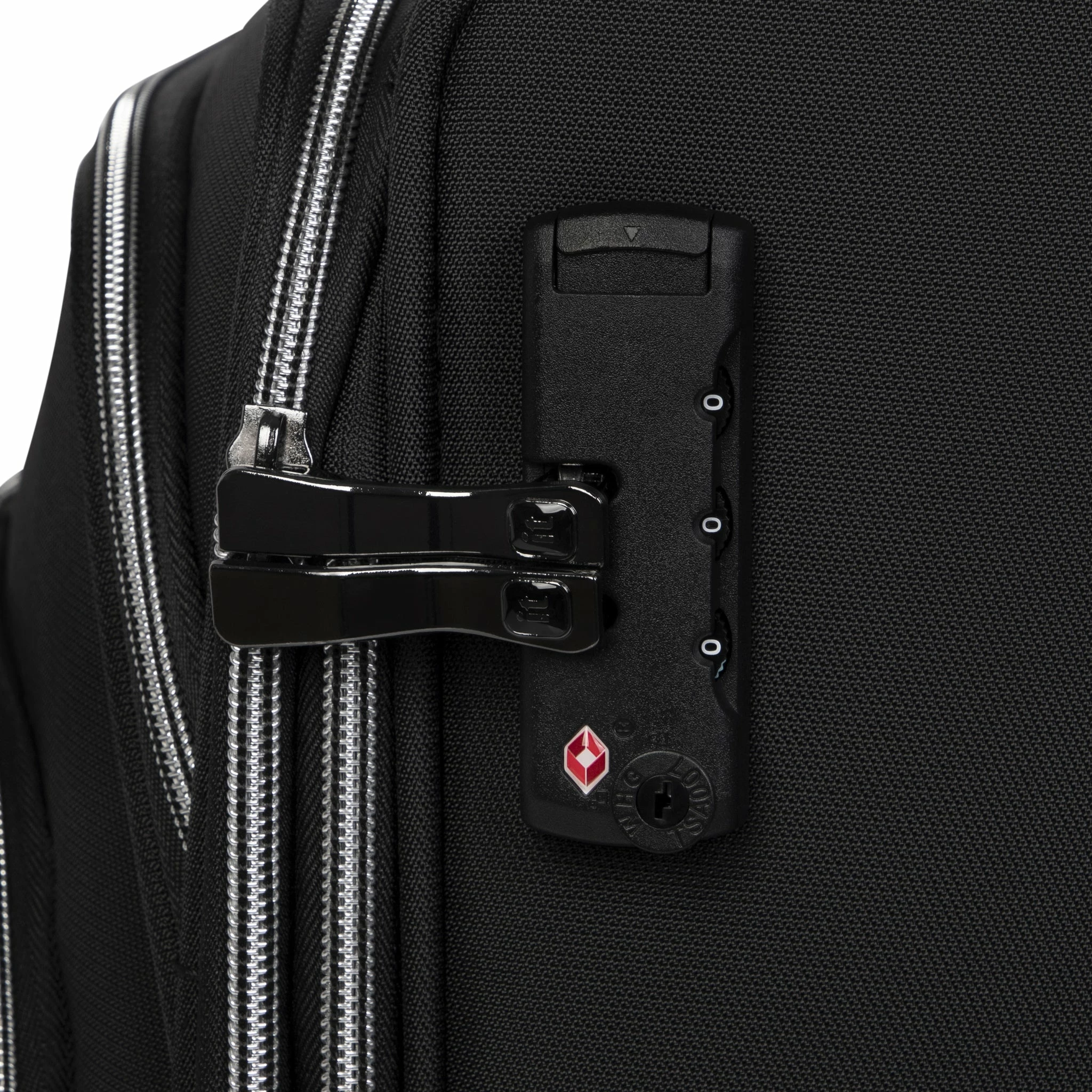 IT Luggage Trinary - Medium (Black) 10 IT Luggage Trinary - Medium (Black) - Image 8