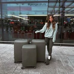 IT Luggage Spontaneous - Large (Olive Night) -Suitcase Sales 2024 3 15c3ae0f f563 45bf 8507 99ba6a5baeb0