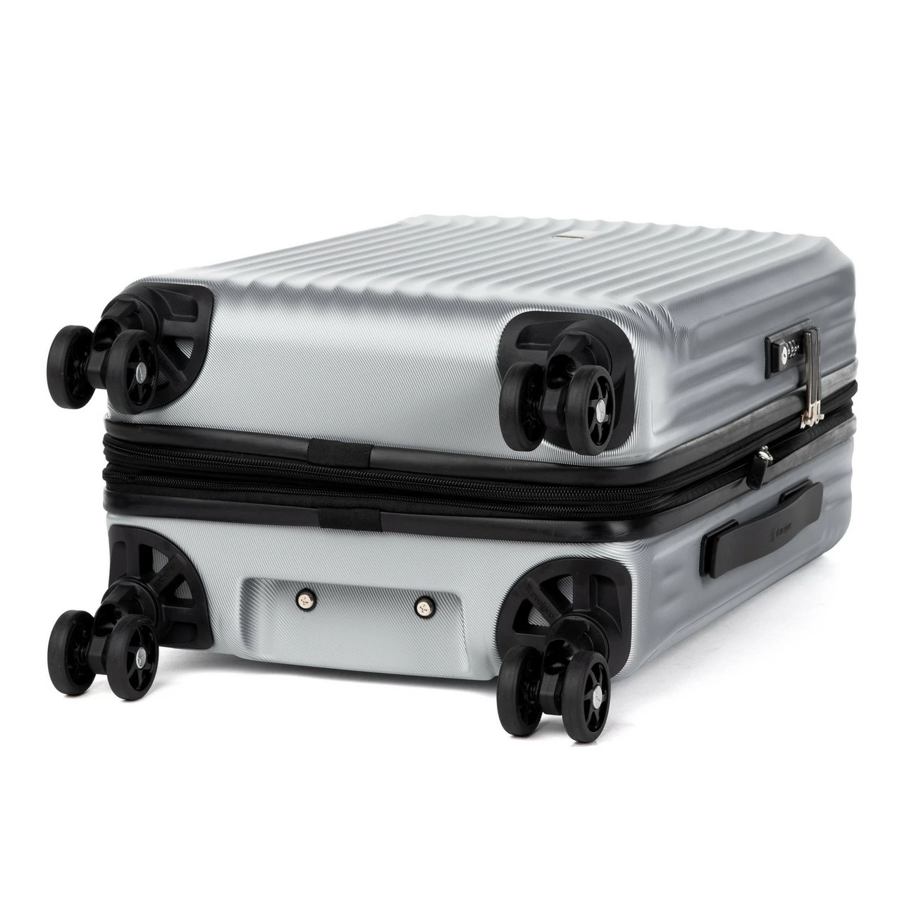 Travelpro Maxlite Air Expandable Cabin Suitcase - 55cm 8 Travelpro Maxlite Air Expandable Cabin Suitcase - 55cm - Image 6