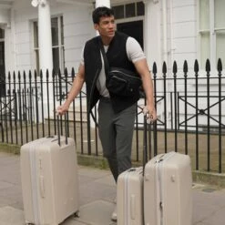 IT Luggage Spontaneous - Medium Plus (Feather Grey) -Suitcase Sales 2024 6 09d2dd32 fee4 4380 a178 9e837c54bb0e