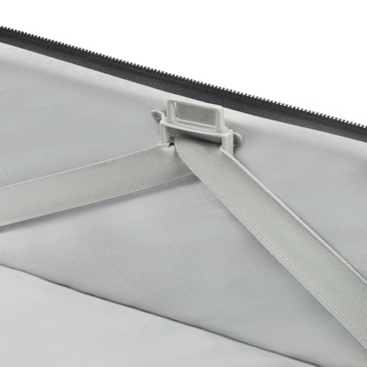 Samsonite Base Boost 4 Wheel Expandable Suitcase - 78cm 20 Samsonite Base Boost 4 Wheel Expandable Suitcase - 78cm - Image 18