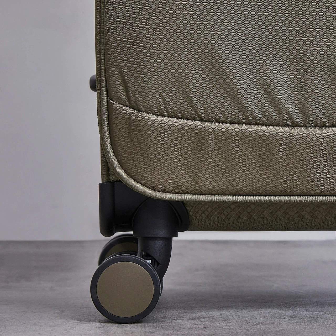 Rock Rocklite 4 Wheel Cabin Suitcase - 54cm 10 Rock Rocklite 4 Wheel Cabin Suitcase - 54cm - Image 8