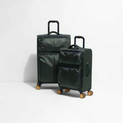 IT Luggage Lykke - Medium (Rifle Green) 17 IT Luggage Lykke - Medium (Rifle Green) -Suitcase Sales 2024 ProductImages 14a02679 2f11 4683 baf4 2de39c5359b7