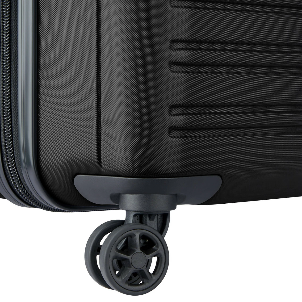 Delsey Segur 2.0 4 Wheel Slim Cabin Suitcase - 55cm 9 Delsey Segur 2.0 4 Wheel Slim Cabin Suitcase - 55cm - Image 7