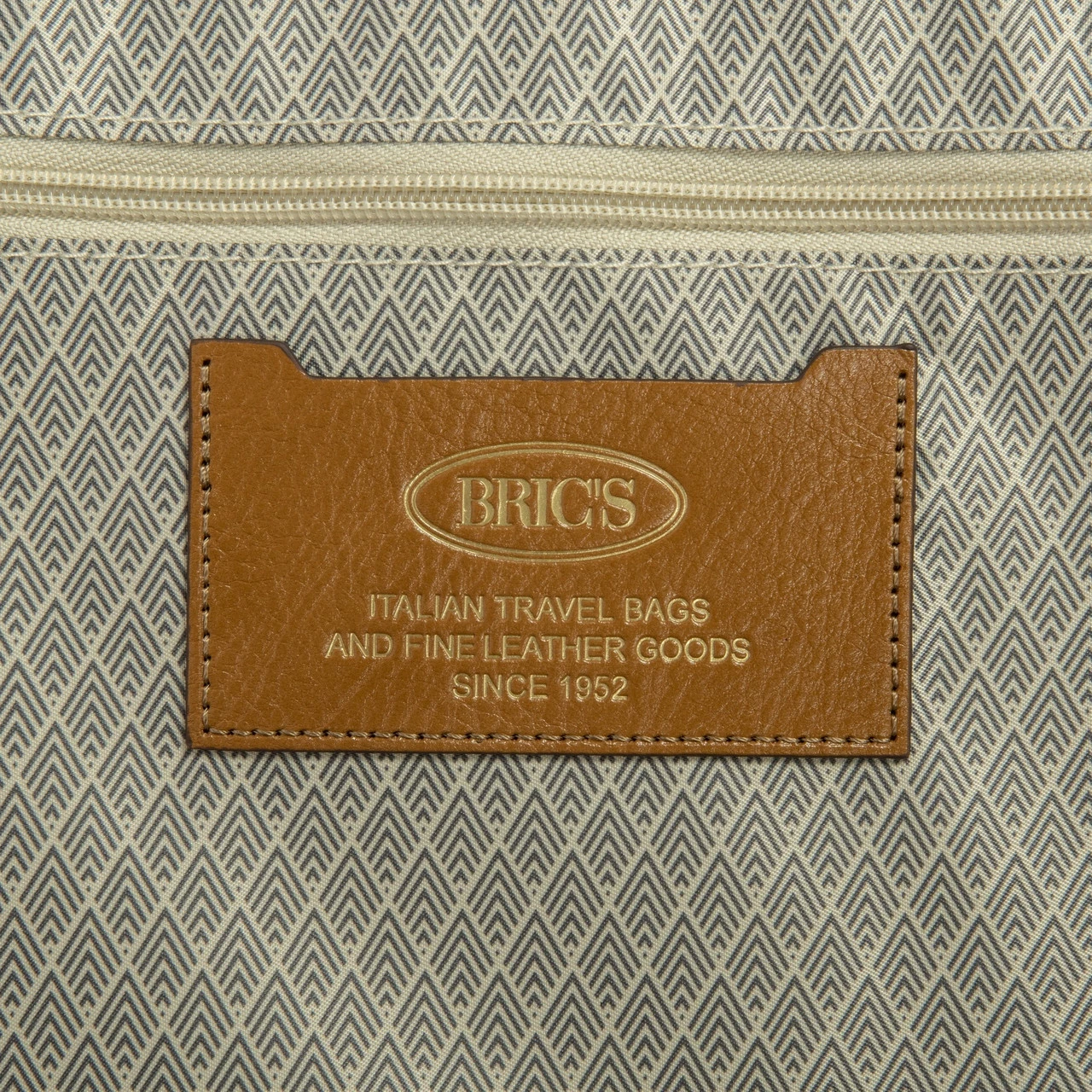 Bric's Bellagio 2 4 Wheel Travel Trunk - 76cm 15 Bric's Bellagio 2 4 Wheel Travel Trunk - 76cm - Image 13